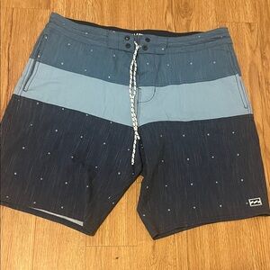 Billabong Men's Two-Tone Blue Board Shorts